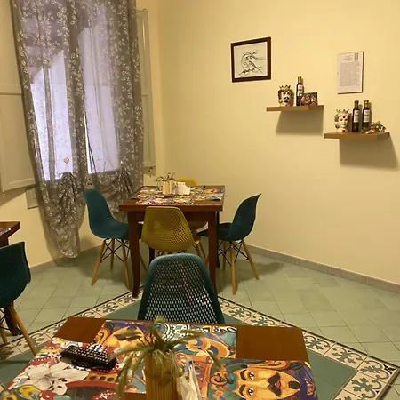 Le 5 Torri Couette-café